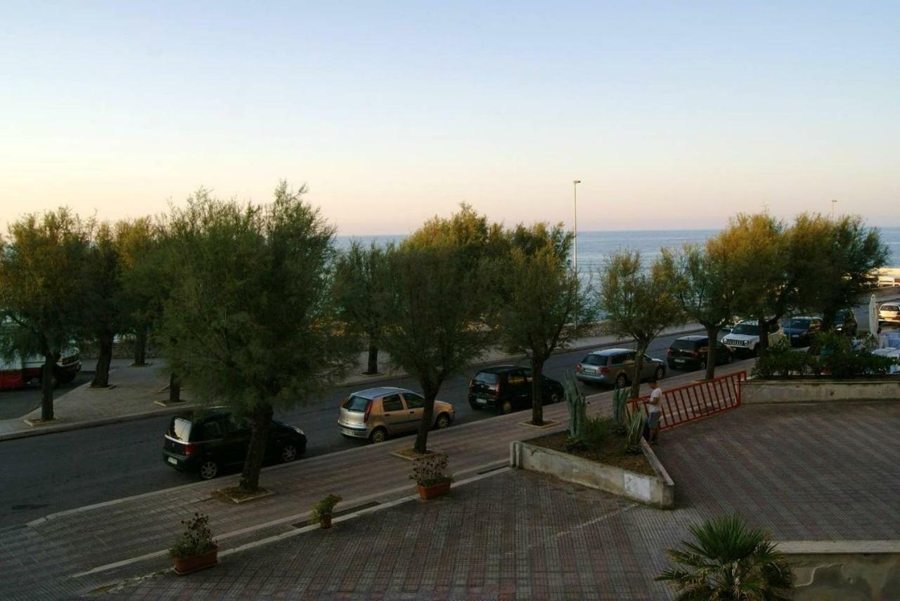 La Veranda Sul Mare Monopoli Exteriér fotografie